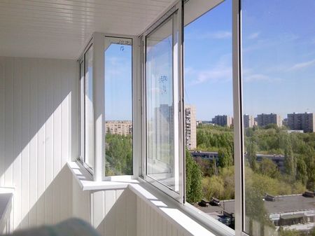 Внутренняя обшивка балкона