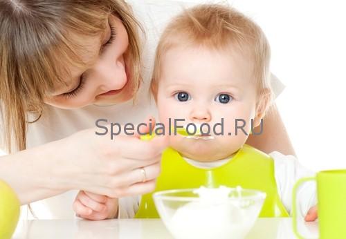Кормление ребенка