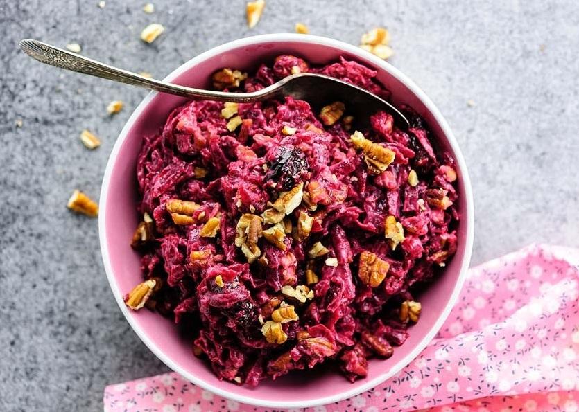 Легкий салат с йогуртом