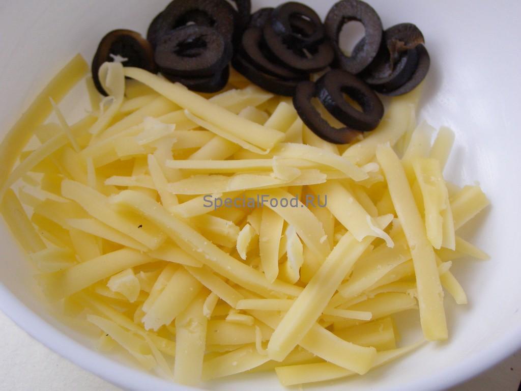 Оливки и сыр
