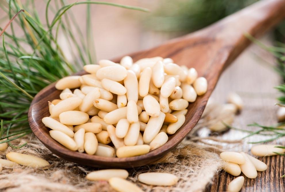 Полезные свойства кедровых орехов