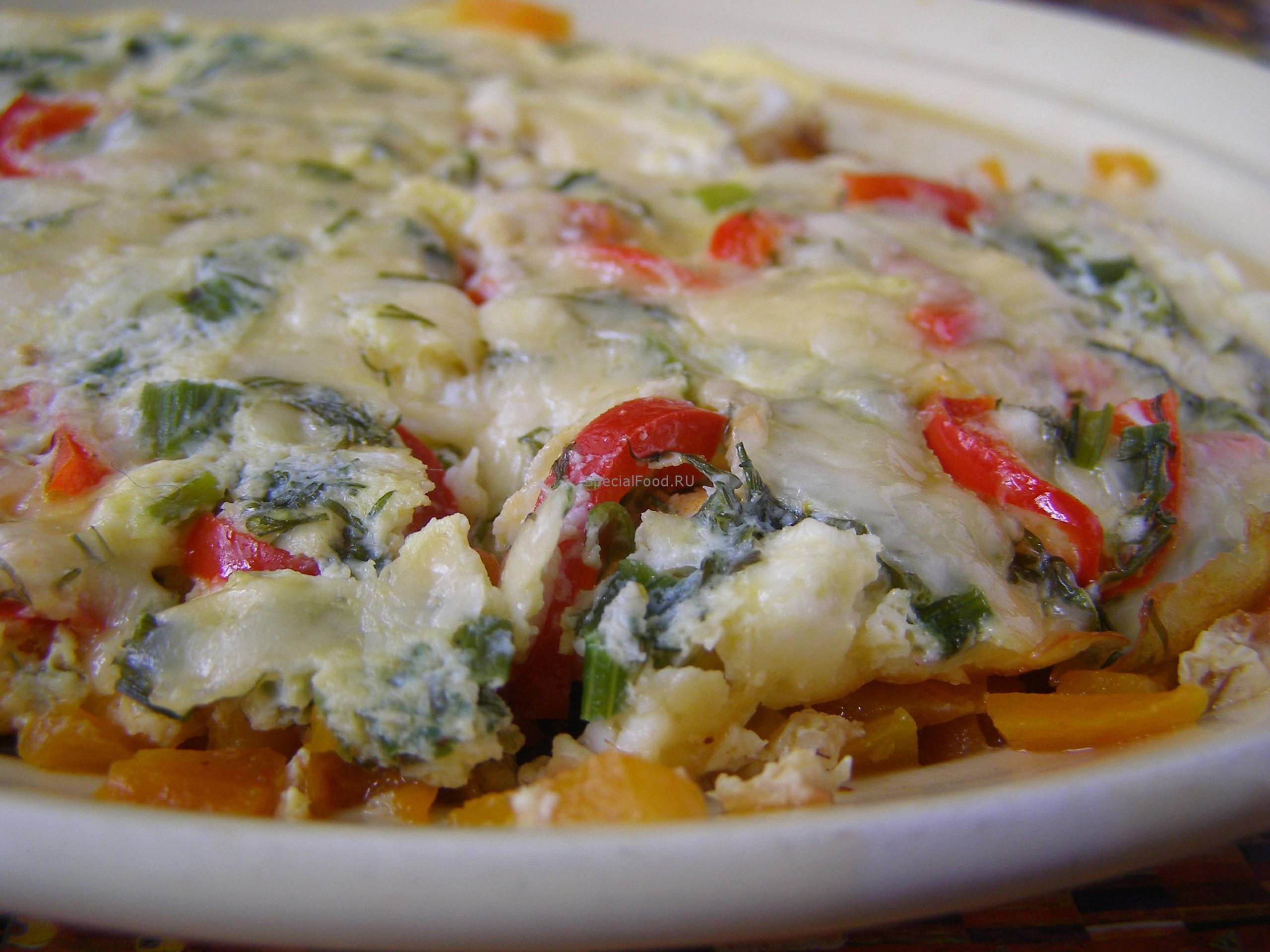 Омлет с овощами и сыром