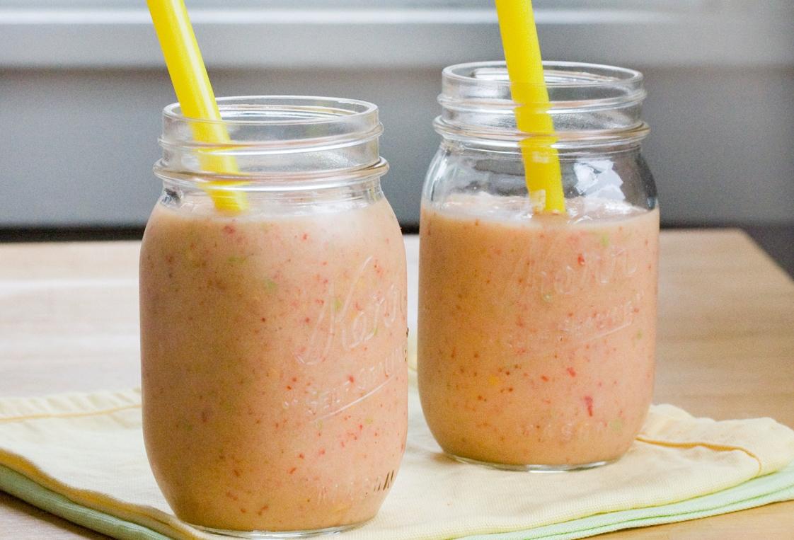 Смузи из грейпфрута с отрубями и семенами льна