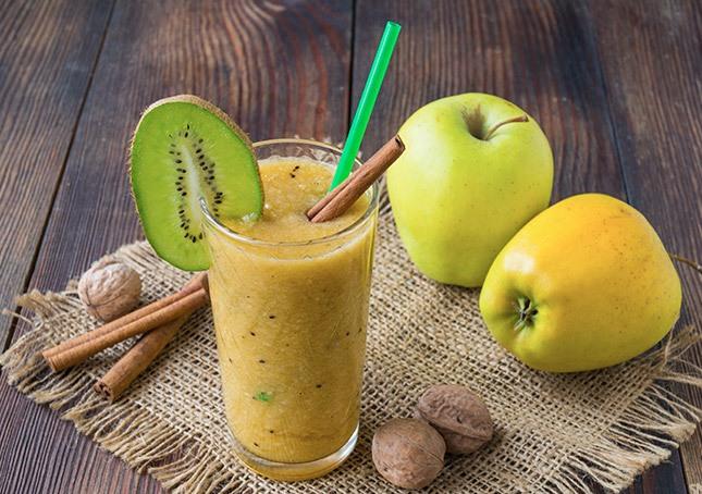Смузи с имбирем и зеленым чаем